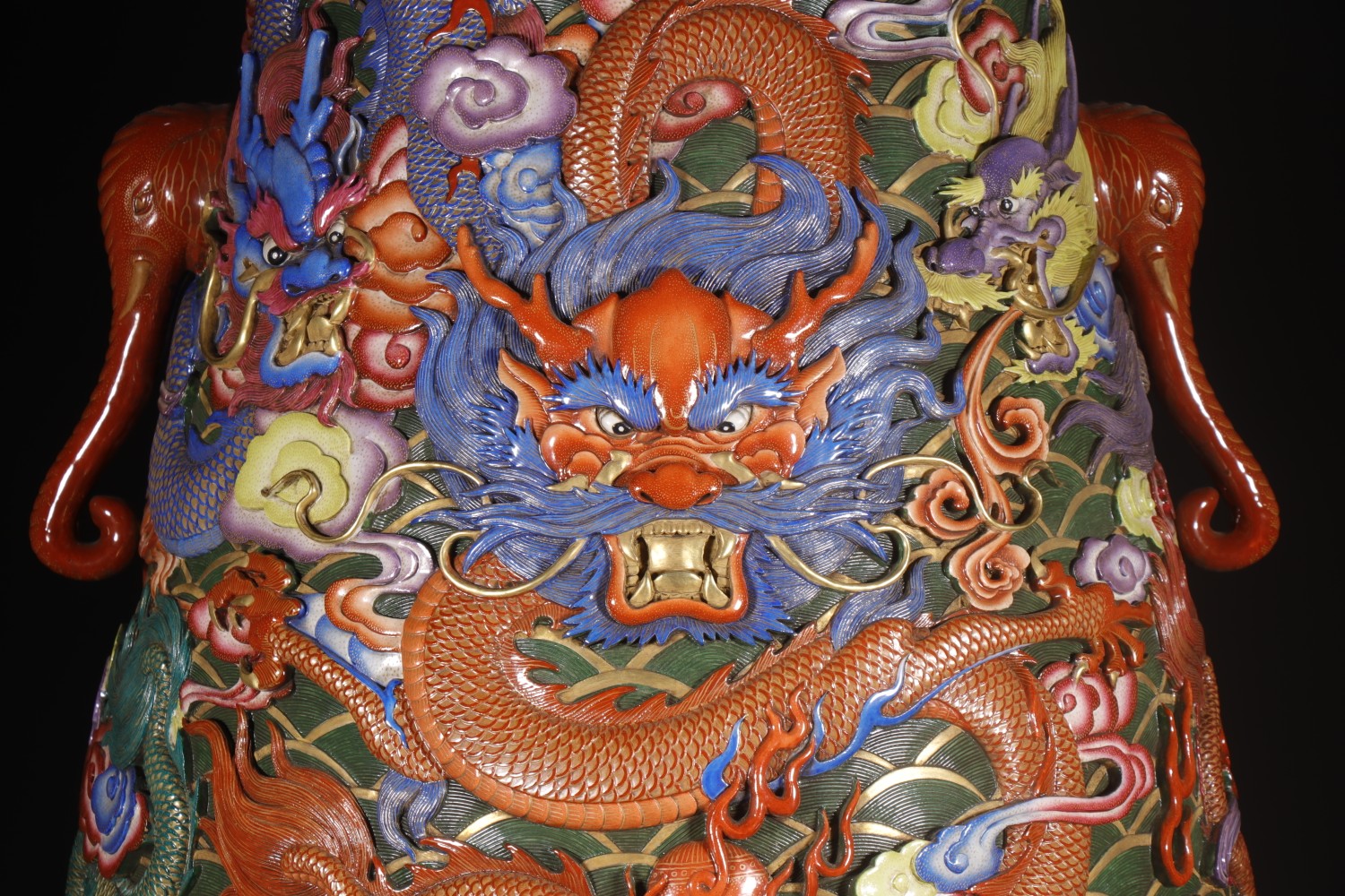 Detail image of the nine-dragon elephant-ear vase