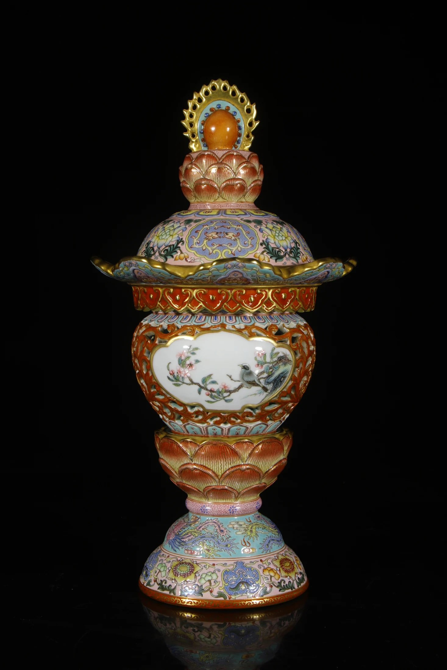 Jingdezhen famille rose incense burner pair, detail view 7