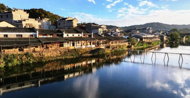 Historic riverside settlement and waterway landscape in the Jingdezhen region